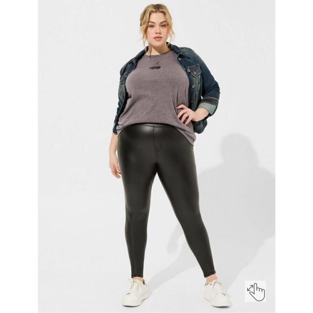 Torrid Full Length Signature Waist Faux Leather Black Legging Womens Plus Size 2